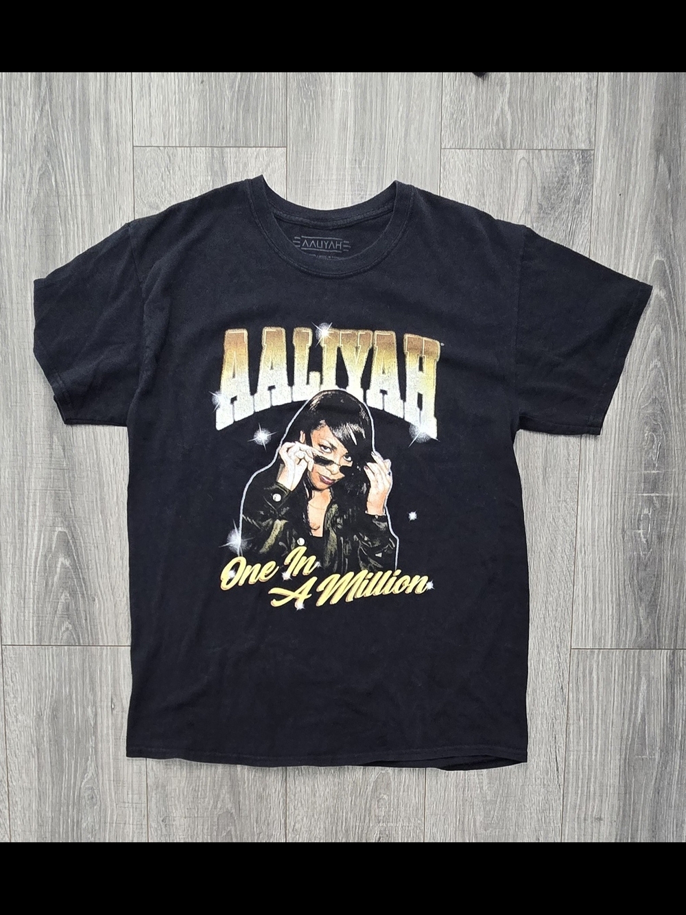 Aaliyah One in a Million Graphic T-Shirt Black Gold Rap Tee Size Large. #790
